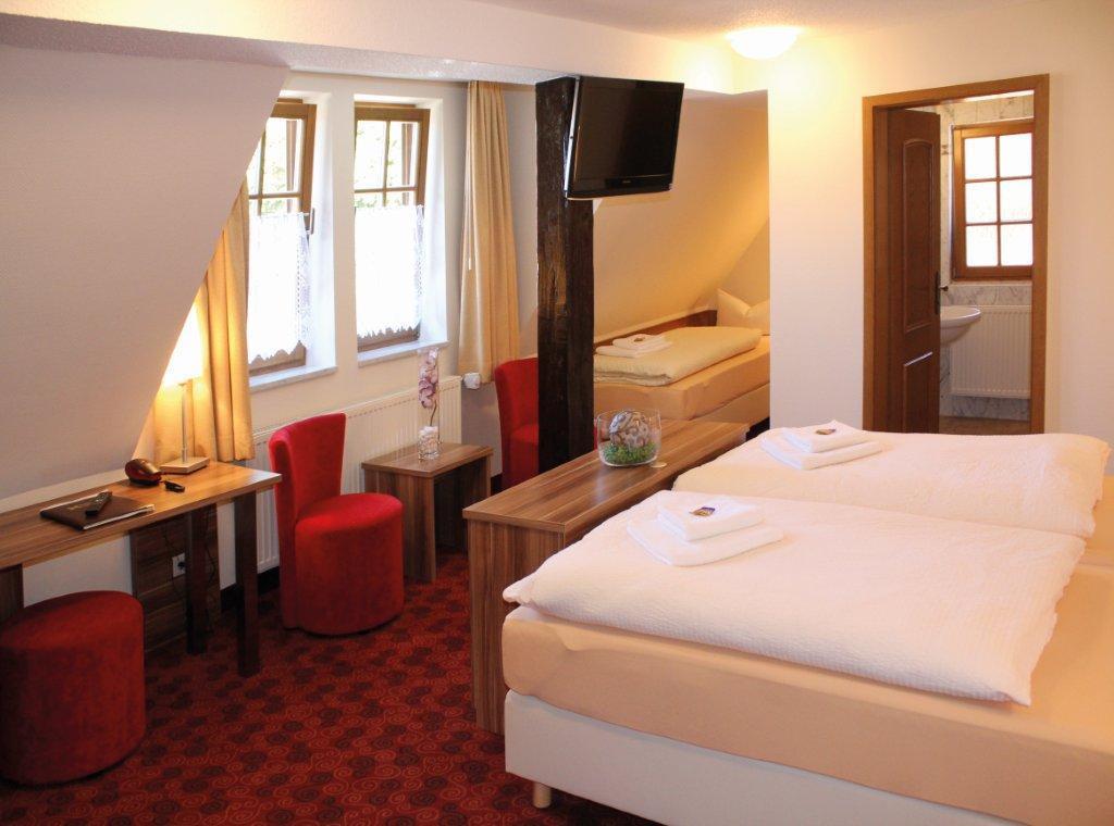 Hotel Goldener Hirsch Suhl Exteriör bild